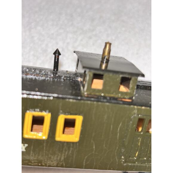 HO Scale Northern Valley Line Caboose #X Green Painted Freight Train - Picture 11 of 11
